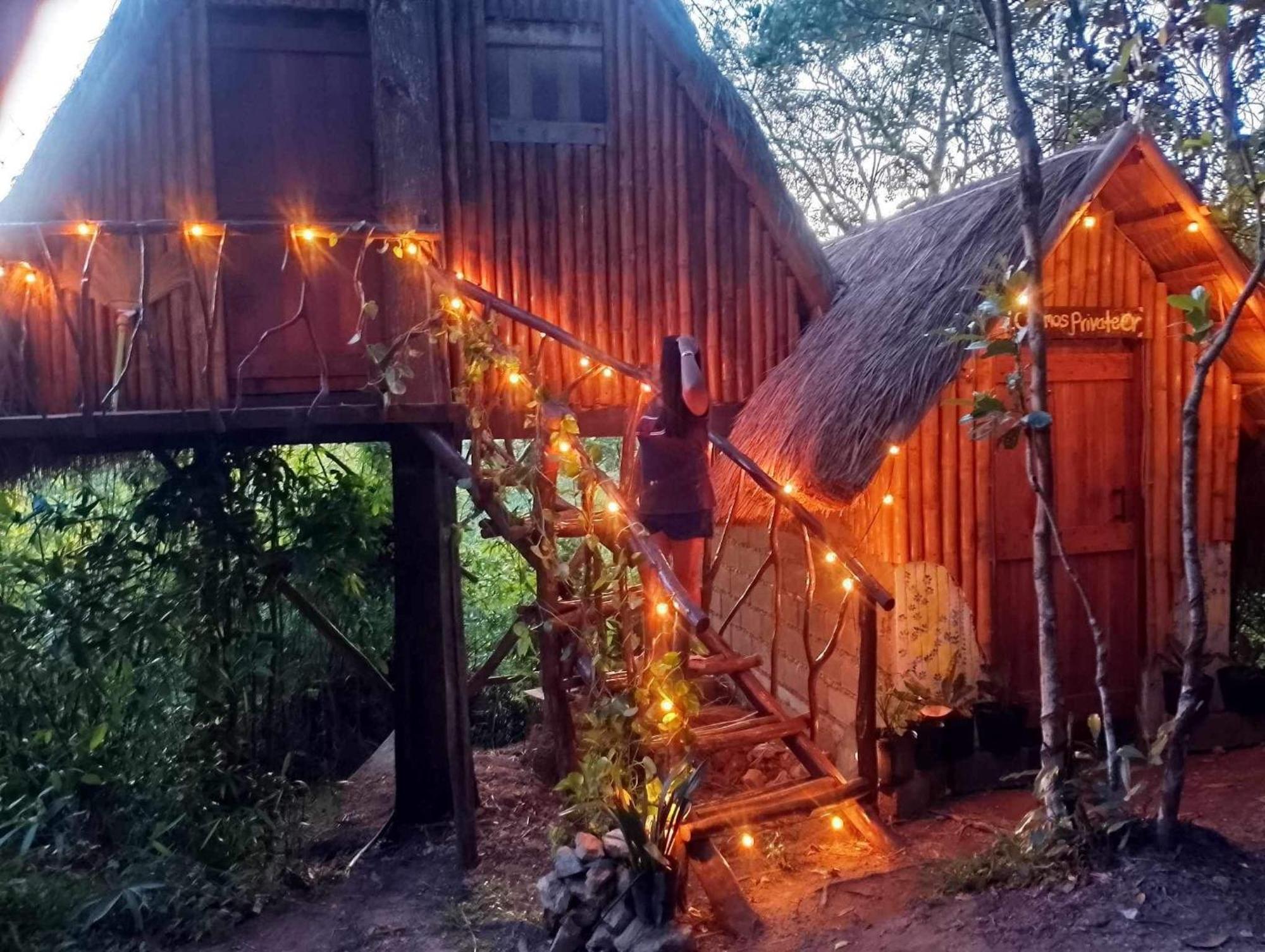 Sanctuaria Treehouses バスアンガ エクステリア 写真